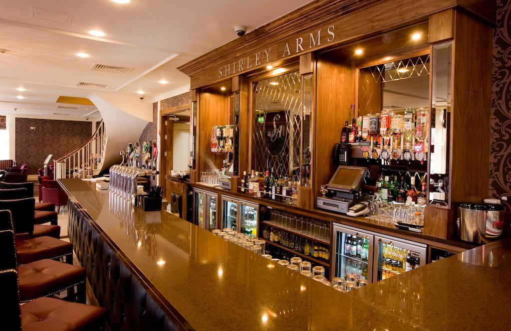 The Shirley Arms Hotel Carrickmacross Extérieur photo