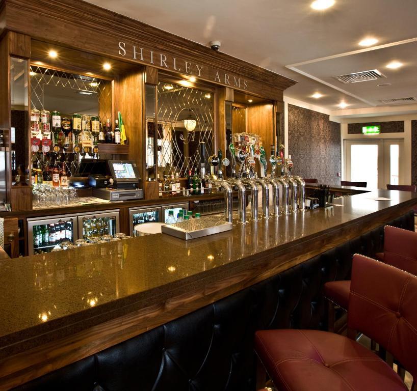 The Shirley Arms Hotel Carrickmacross Extérieur photo